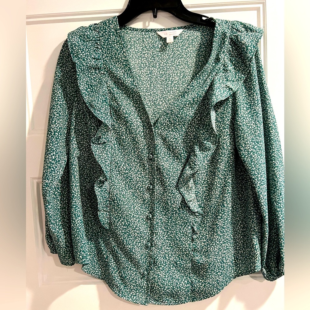 Lauren Conrad - Green ruffle blouse - Small